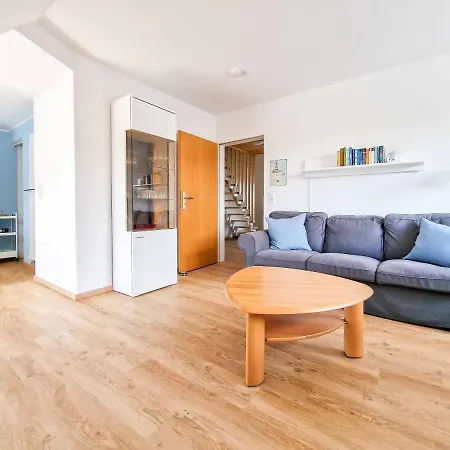 Klipper Apartment *